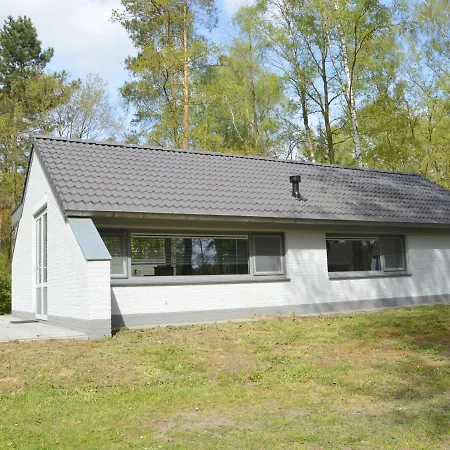 Forest Retreat Near Kempen-broek De Horst