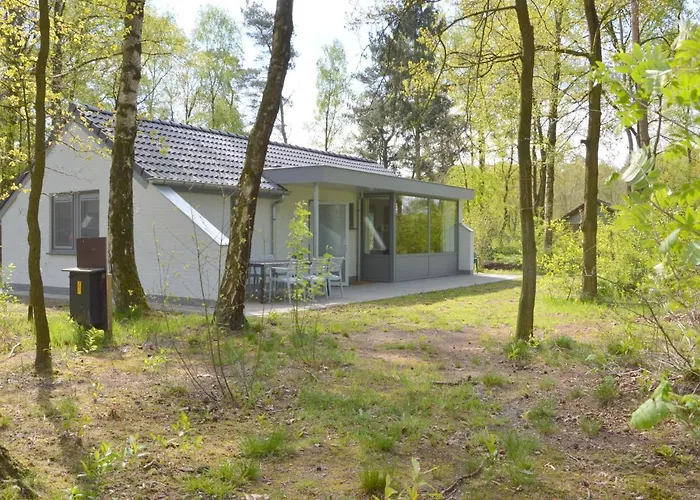 Forest Retreat Near Kempen-broek 別荘 *