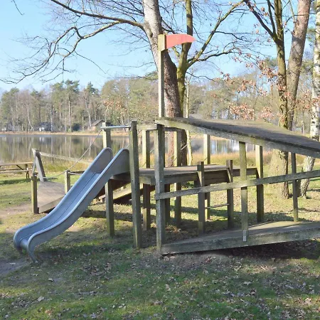 Semesterbostad Forest Retreat Near Kempen-broek *